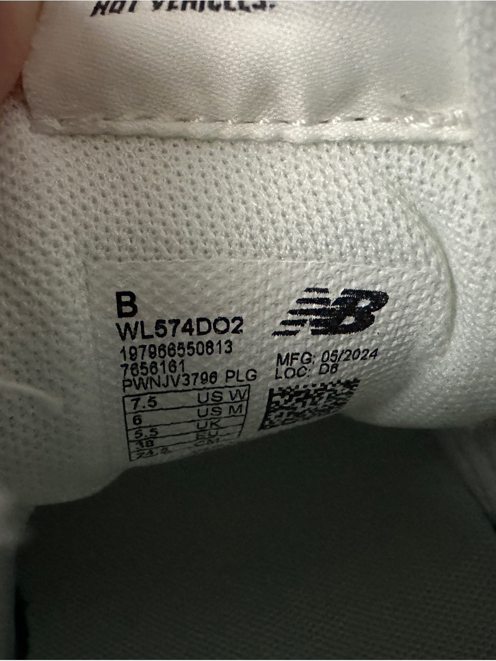 NWB: New Balance Beige and Brown 574 Retro Runner Sneakers WMS size 7.5 - Picture 6 of 7